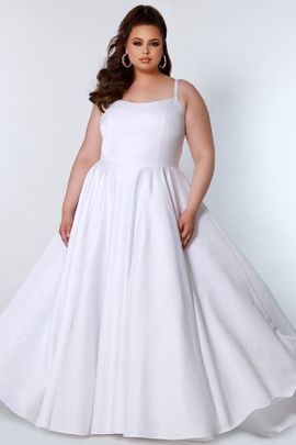 Celebrations by Sydney's Closet Celebrations by Sydney's Closet Scoop Neck Spaghetti Strap Plus Size A-Line Gown