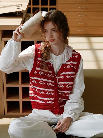 Cest Moidew Cest_Holiday red pattern vest