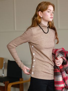 Cest Moidew Side Open Button Knit Top - Beige