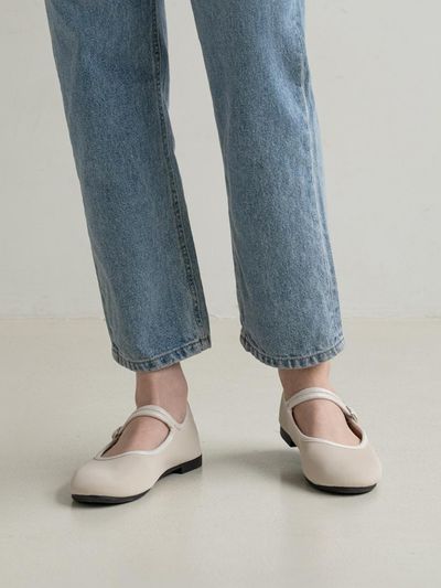 CHAAKAN T-Ro Round Mary Jane Ballet Flats