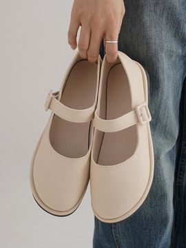 CHAAKAN Zenro Round Mary Jane Ballet Flats