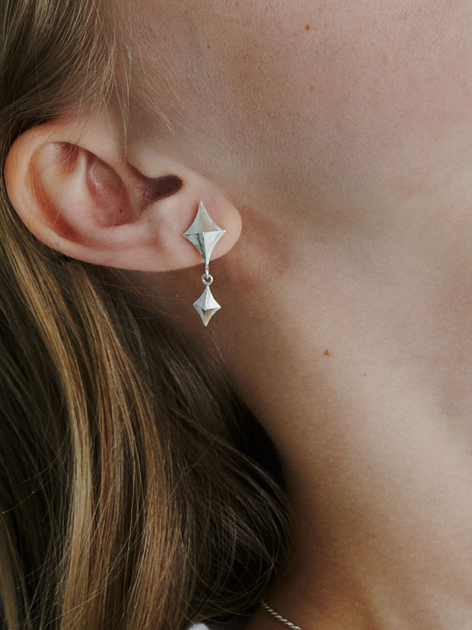 Chambriller Luminous Dangle Silver Earring