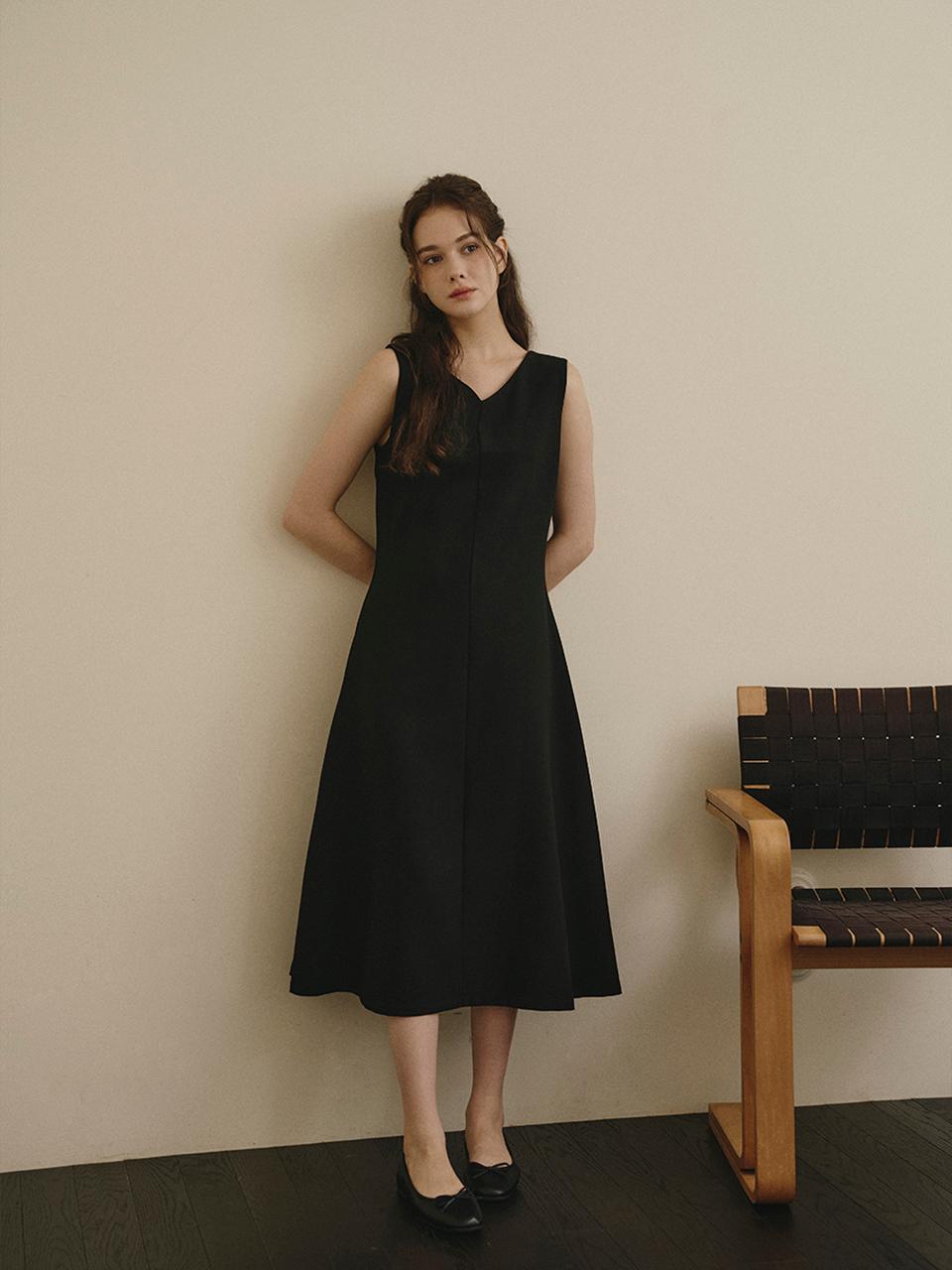 CHARMEUSE [HAZE] Sleeveless v-neck flare dress_