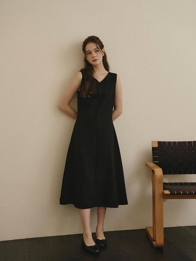 CHARMEUSE [HAZE] Sleeveless v-neck flare dress_
