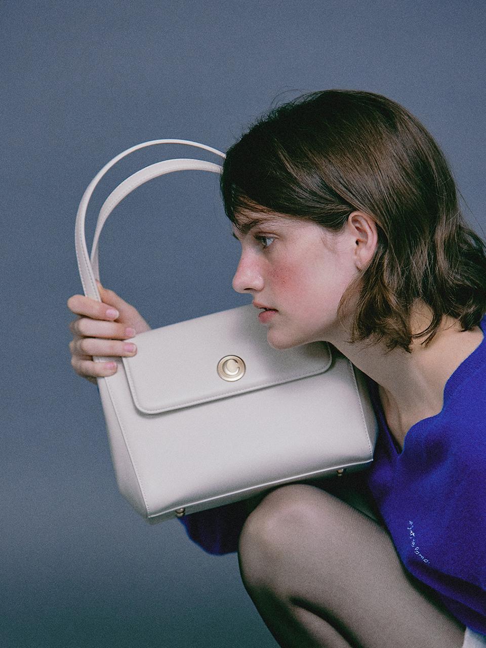 chat de lama FRENCH FLAP BAG [White]