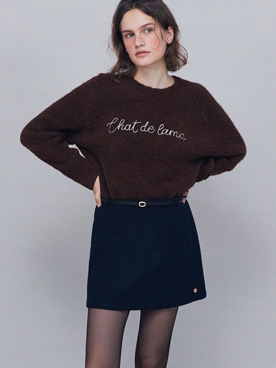 chat de lama WOOL BOUCLE LETTERING KNIT [BROWN]