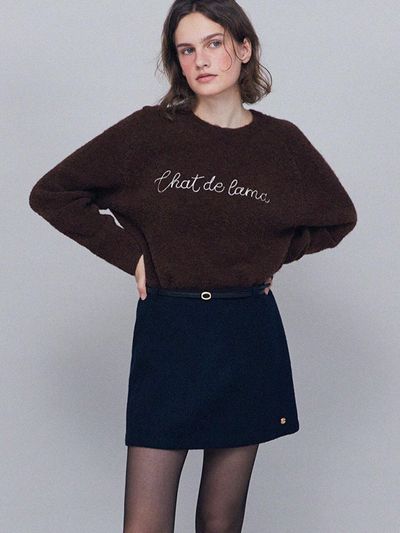chat de lama WOOL BOUCLE LETTERING KNIT [BROWN]
