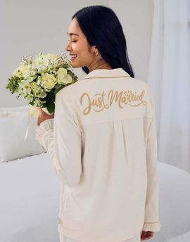 Chelsea Peers Chelsea Peers Bridal ''just married'' camp collar sleepwear set with ruffle hem and cuffs in white