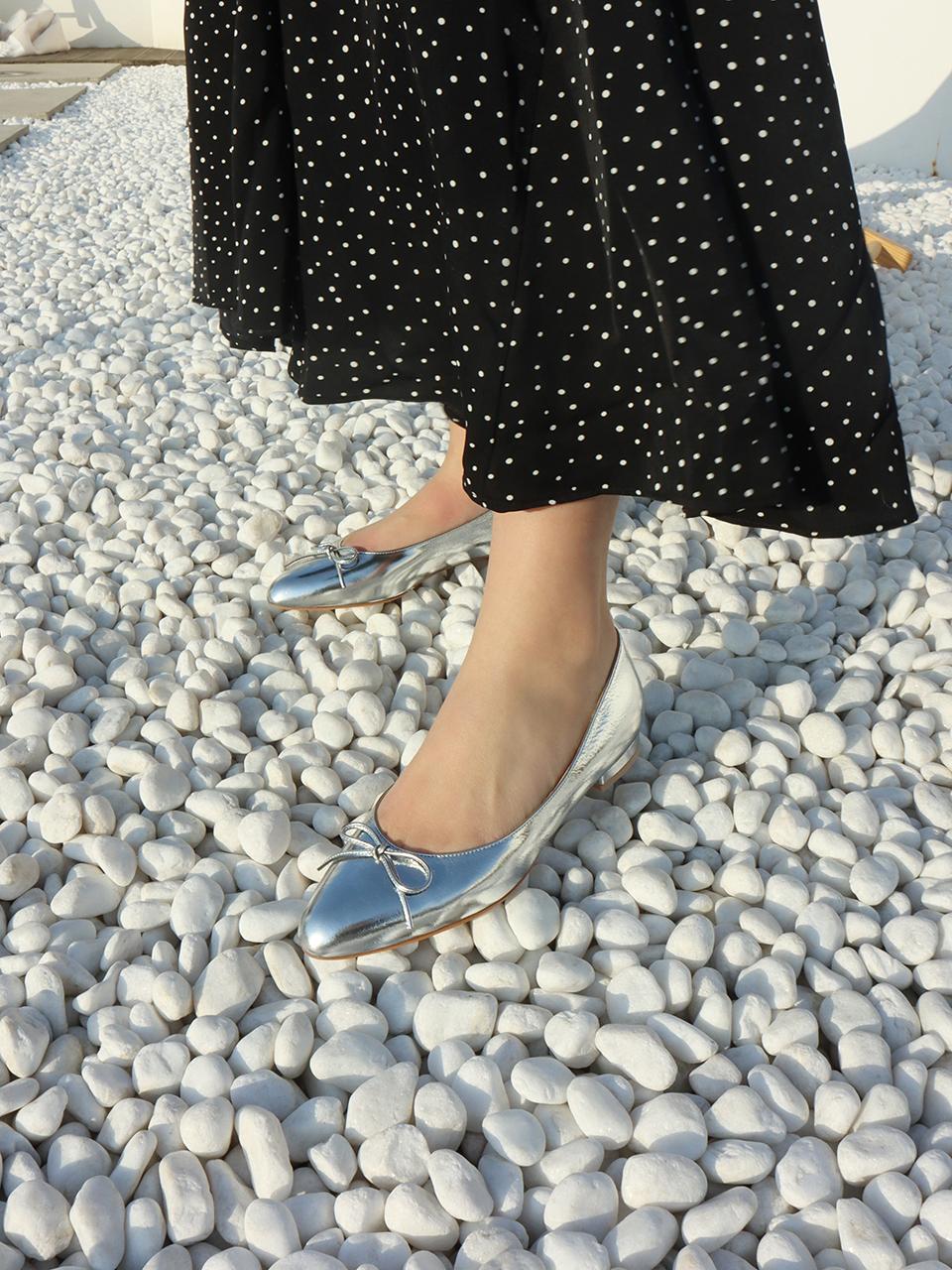 CHERTOI SEOUL Amor Ribbon Flat Shoes_Silver