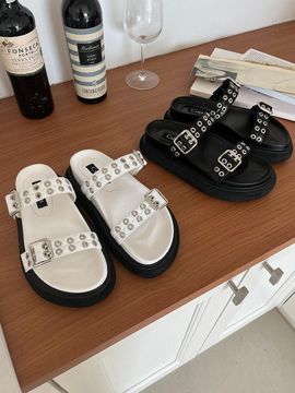 CHERTOI SEOUL Eyelet Platform Slide