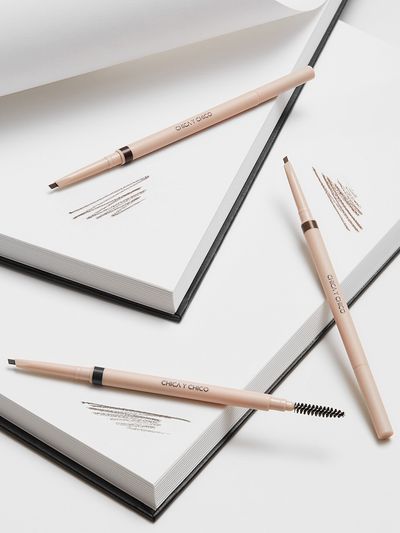 CHICA Y CHICO Hard Skinny Brow Stayler 0.07g