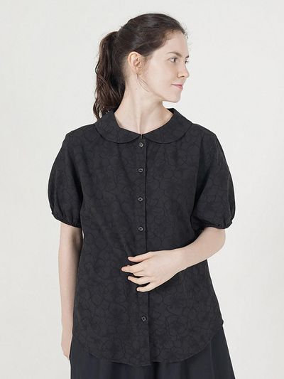 CHIQUITA Round Neck Short Sleeve Jacquard Shirt [Black] (252303SBK)
