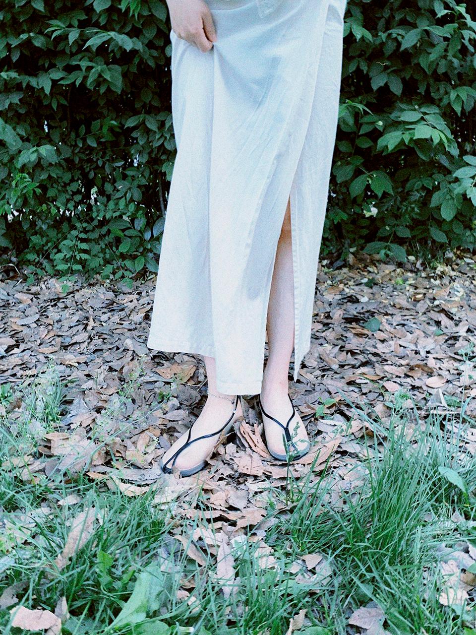 CIRCLE Half Moon Mesh Flats (Beige+Black)