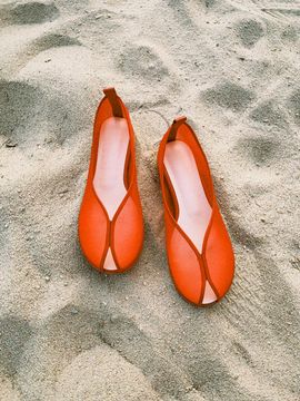 CIRCLE Half Moon Mesh Flats (Red)