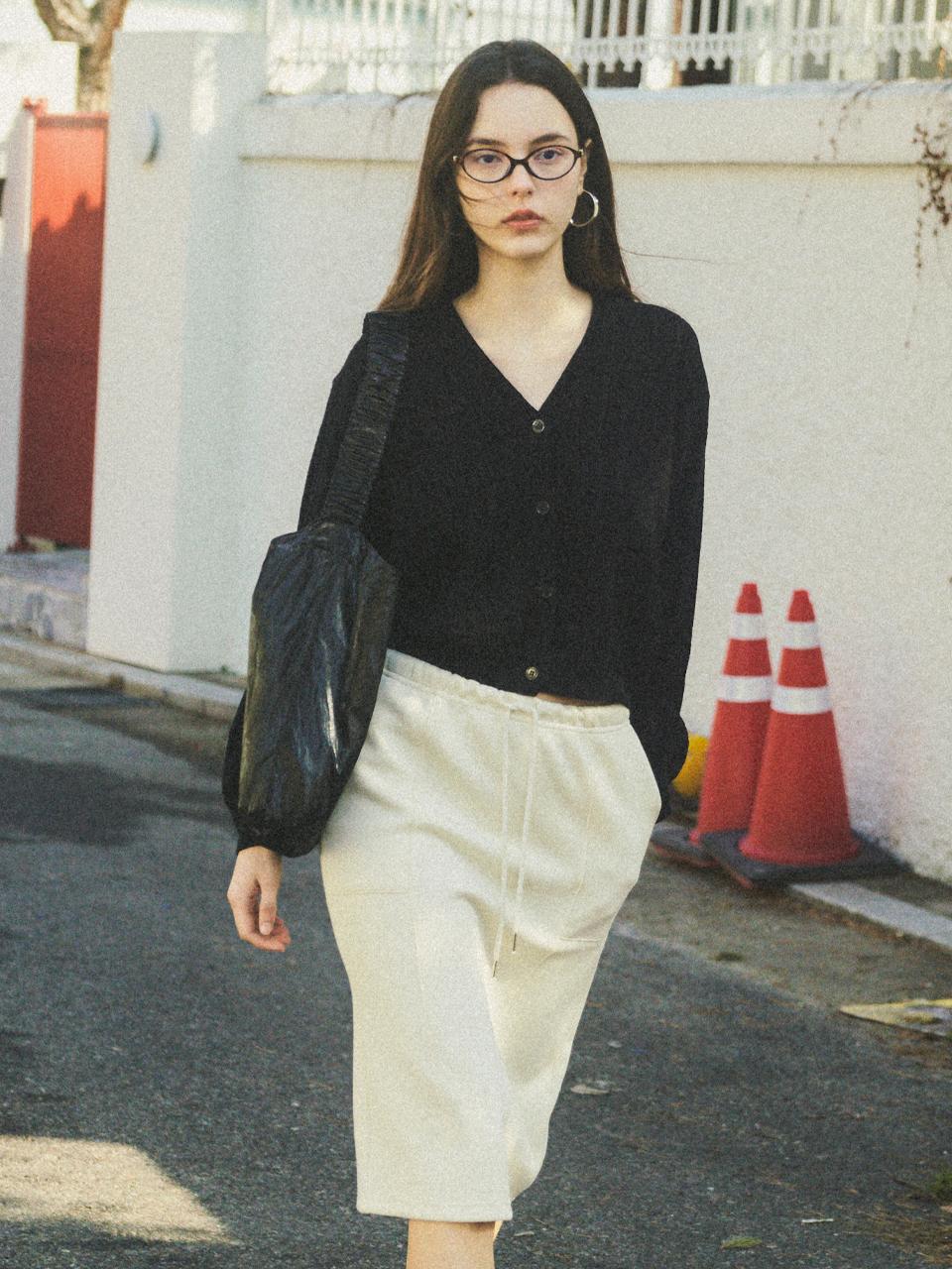 CITTA Everyday Cropped Cardigan - Black