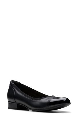 Clarks(r) Clarks(r) Krystine May Cap Toe Pump
