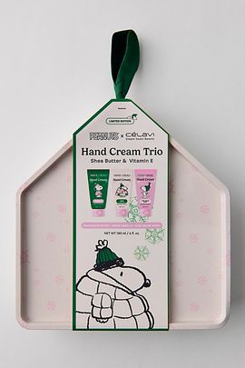 Célavi Célavi X Peanuts Limited Edition Hand Cream Trio Tin Gift Set in Dark Green at Urban Outfitters