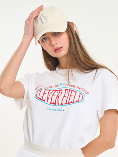 CLEVER FIELD Signature Emblem Cropped T-Shirt [Off White]