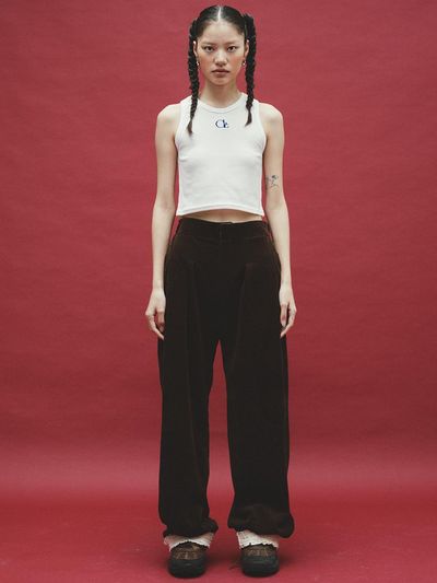 Cocancl Frilly Corduroy Elastic Waist Pants [Brown]