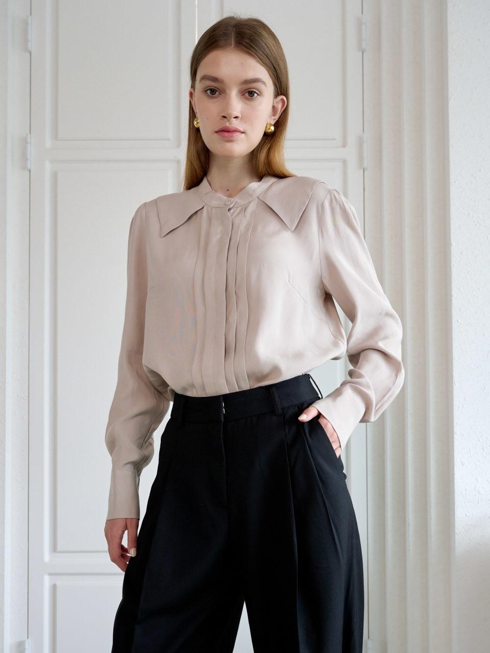 Coett Ellen Pleated Blouse Ellen Pleats Blouse_BEIGE