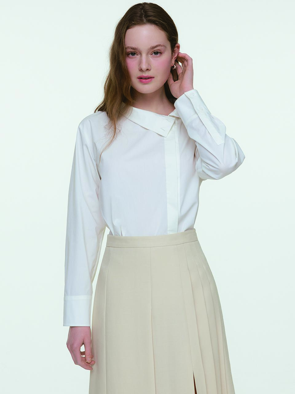 COIVANT Elus High Neck Shirt