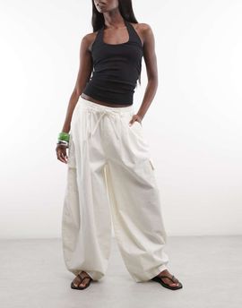 Collusion COLLUSION baggy cargo pants in off-white