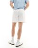 Collusion COLLUSION beach woven shorter length shorts in ecru-White - 3