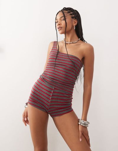 Collusion COLLUSION striped micro shorts in red-Multi