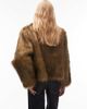 Collusion COLLUSION tipped faux fur short jacket in brown - 3