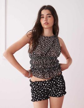 Collusion COLLUSION woven shirred polka dot hot pants in black