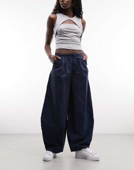 Collusion COLLUSION XL pleated balloon jeans in navy