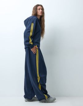 Collusion COLLUSION XL sports baggy sweatpants in navy