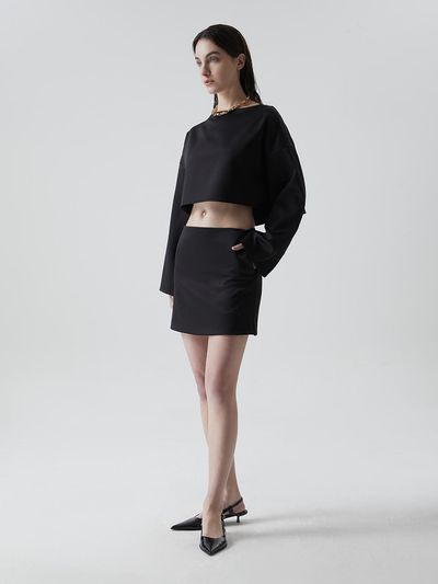 comgen Cropped Round Neck Blouse NAEU3-WRC090450