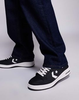 Converse Converse Weapon sneaker in black with white detail