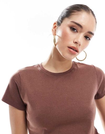 Cotton On Cotton On 90's fitted baby tee in washed brown-Green