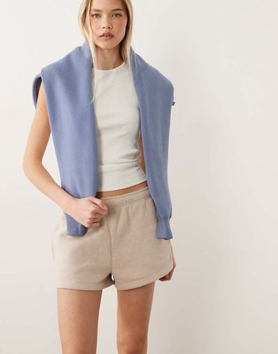 Cotton On Cotton On Active plush essential shorts in sesame marle-Neutral