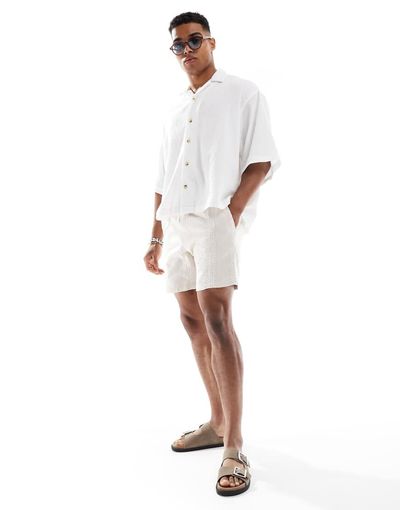 Cotton On Cotton On textured shorts in natural weave-Multi