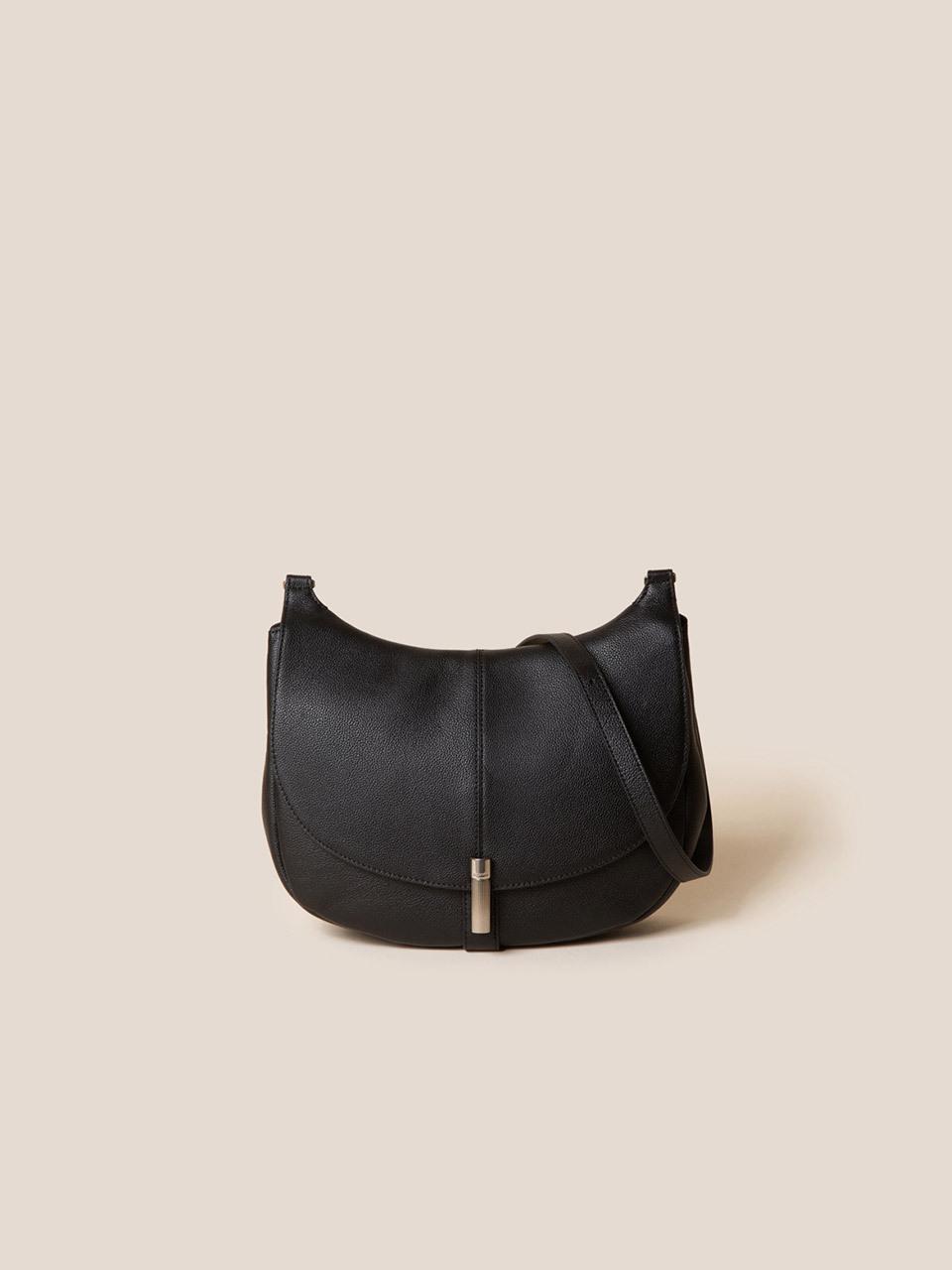 COURONNE Leather Waffle-Embossed Cross Bag [Black] (RCBRX25146BKX)