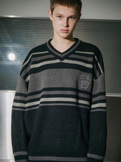CPGN Club V-neck Knitwear [Black]