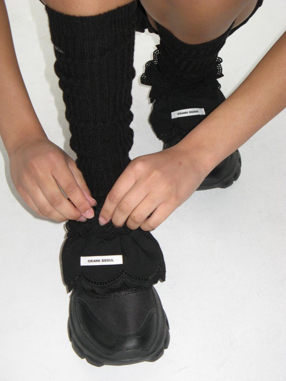 CRANK Cotton Frill Adjustable Shoe Cover [Black]