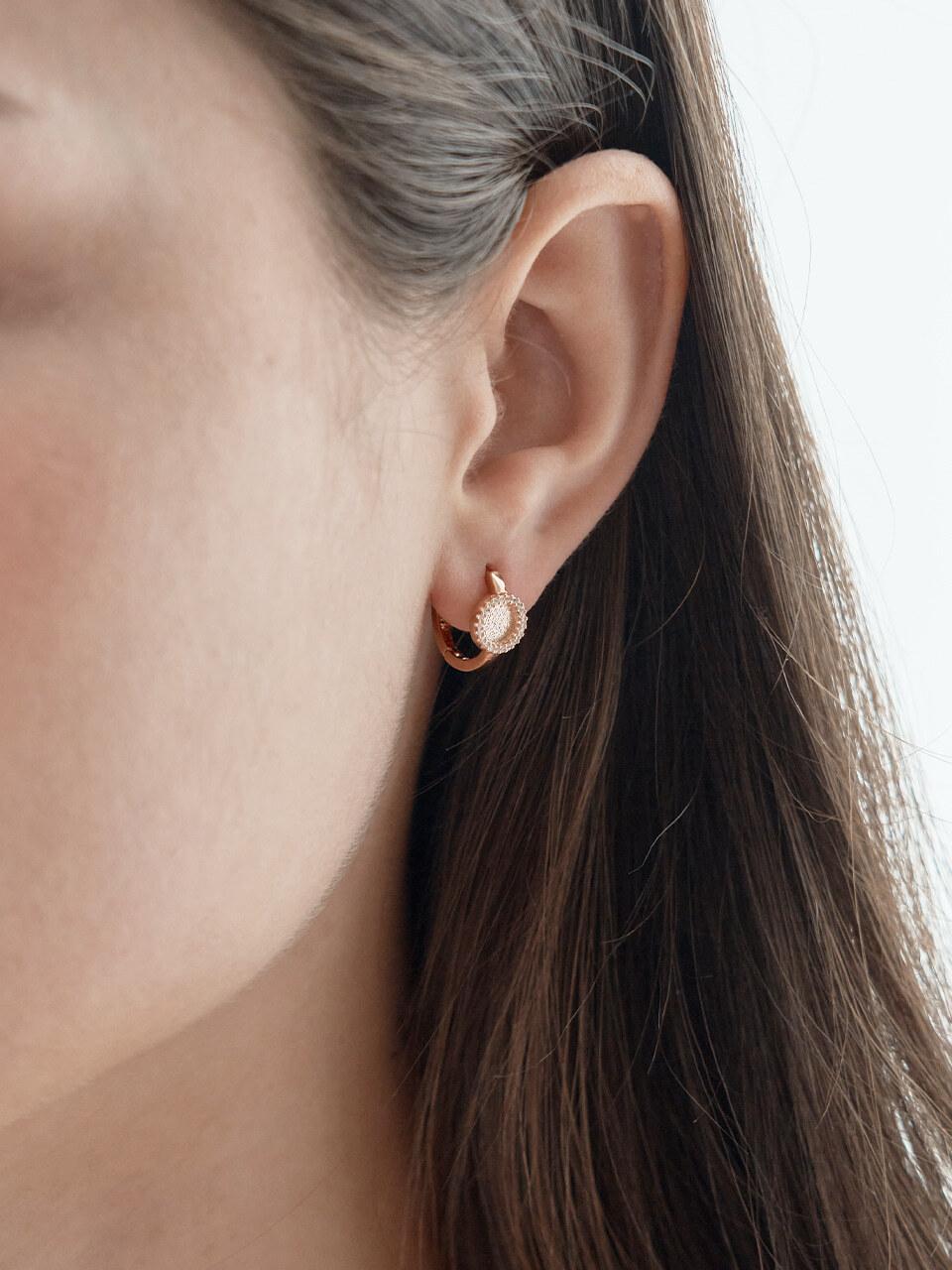 CRANNE 14K Circle Cubic One-Touch Earring (gold filled)
