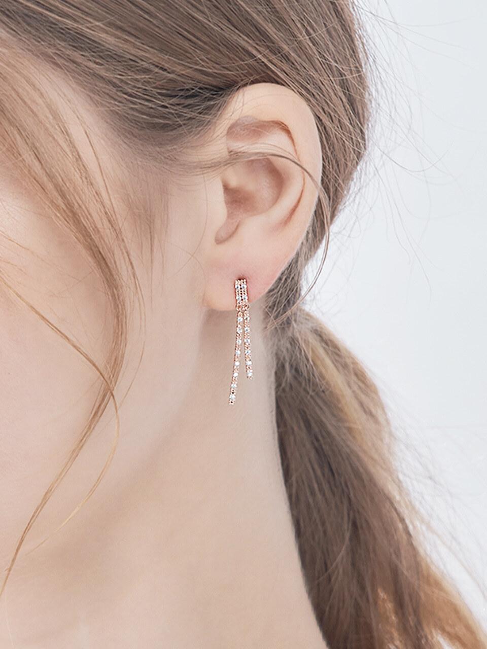 CRANNE 14K GF two-line long drop earring C24EGF190