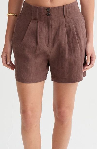 CRESCENT CRESCENT Pleated Linen Shorts