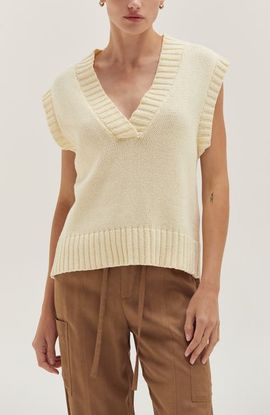 CRESCENT CRESCENT V-Neck Sweater Vest