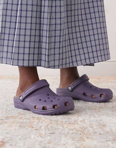 Crocs Crocs Classic clogs in nightshade-Purple