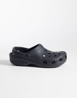 Crocs Crocs Classic Hearts Cut Out clogs in black