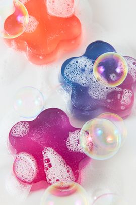 DAISE DAISE Scented Jelly Soap Body Wash in Vacay at Urban Outfitters