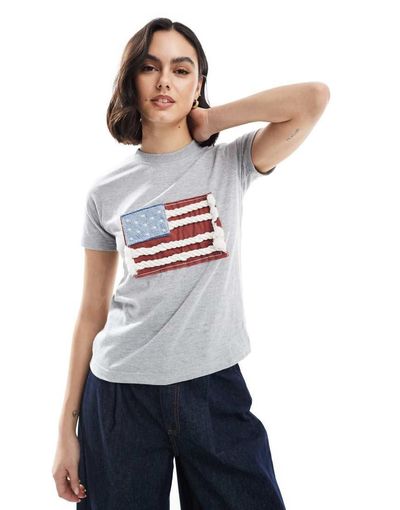 Daisy Street Daisy Street applique flag t-shirt in heather gray