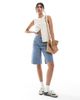 Daisy Street Daisy Street low rise denim jorts in blue - 1