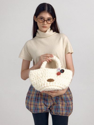 DANCING GRANDMA WINTER GARDEN TOTE [WHITE]